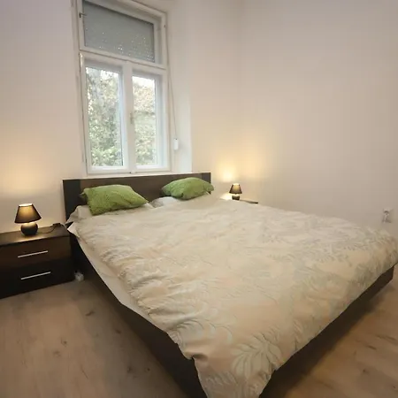 Ibolya Apartment